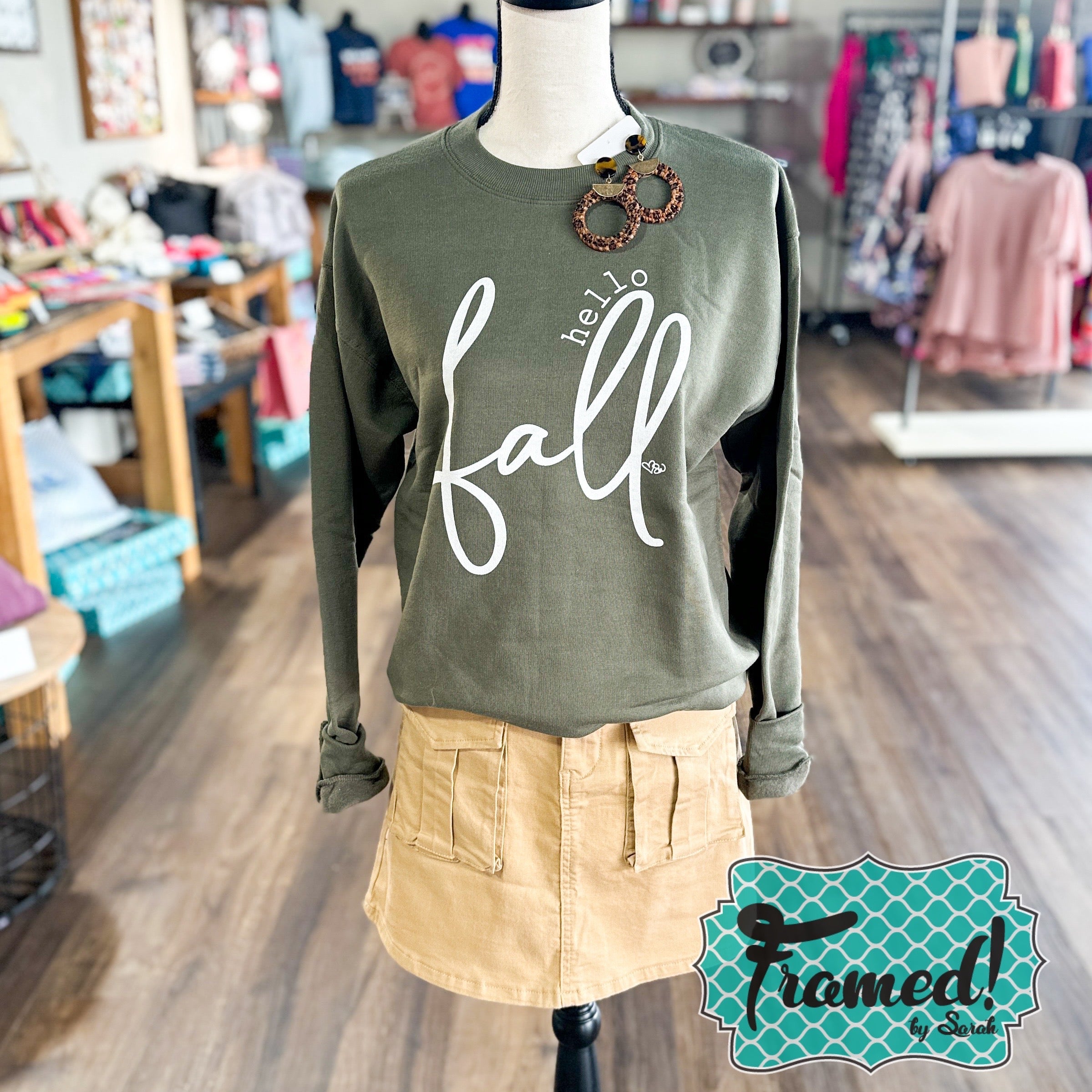Hello Fall Sweatshirt (Sm & 3X only)